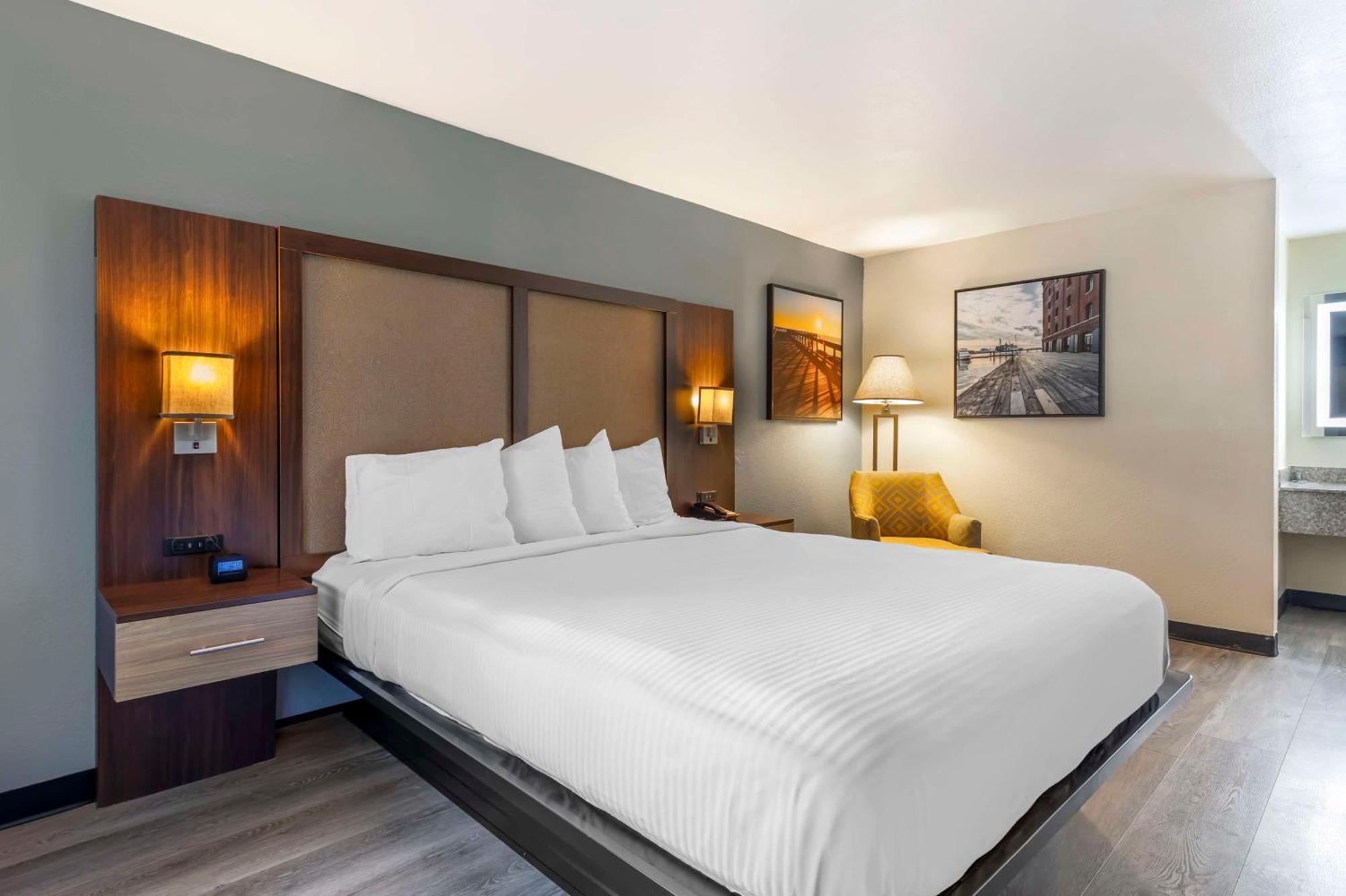 Best Western Salisbury Plaza Exterior photo