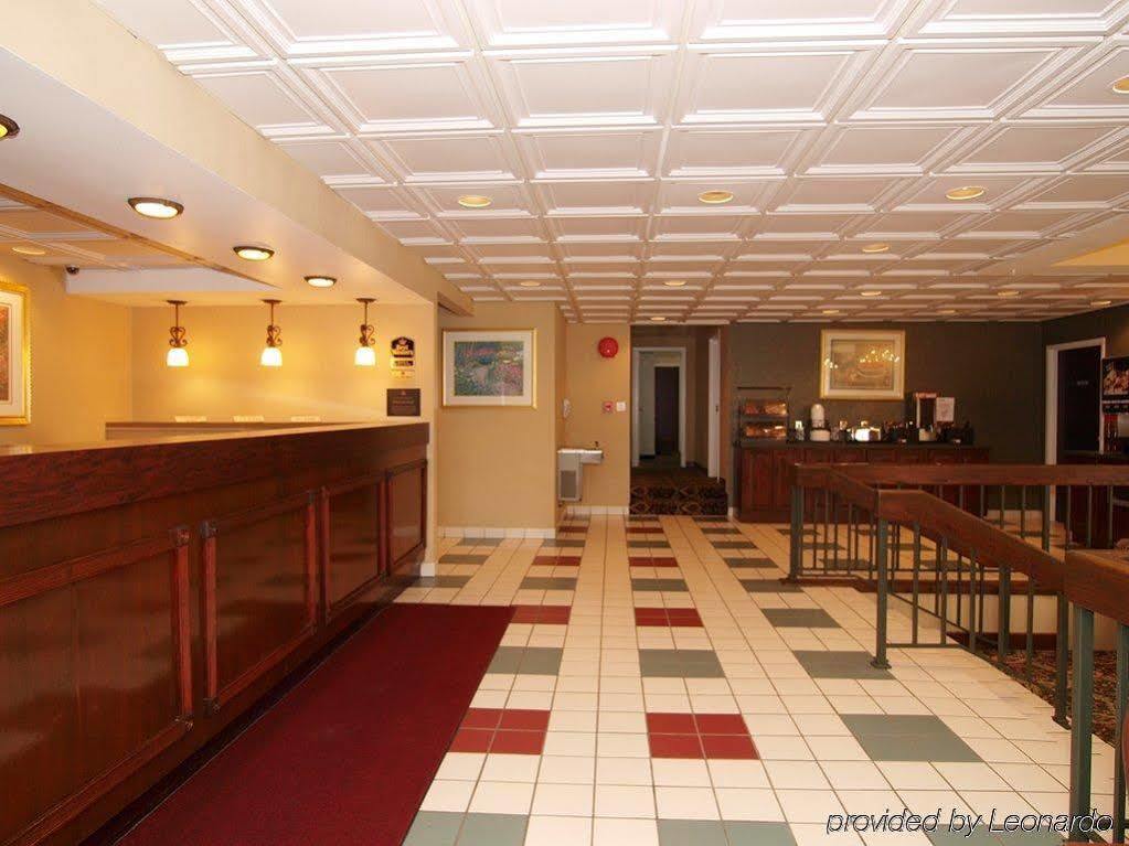 Best Western Salisbury Plaza Interior photo